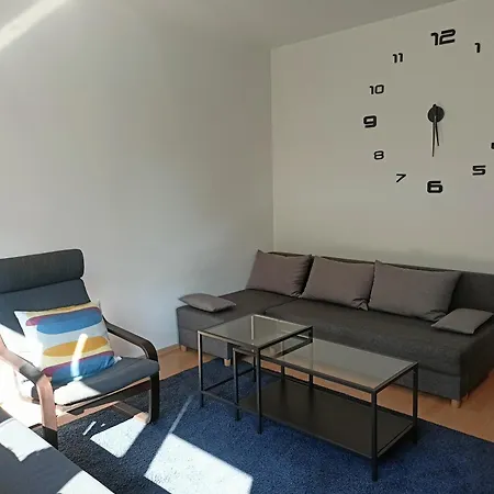 Kawalerka Blisko Plazy W Brzeznie דירה