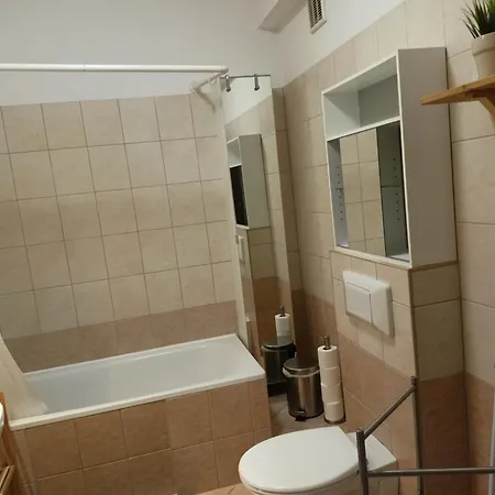 Kawalerka Blisko Plazy W Brzeznie Апартаменты Гданьск